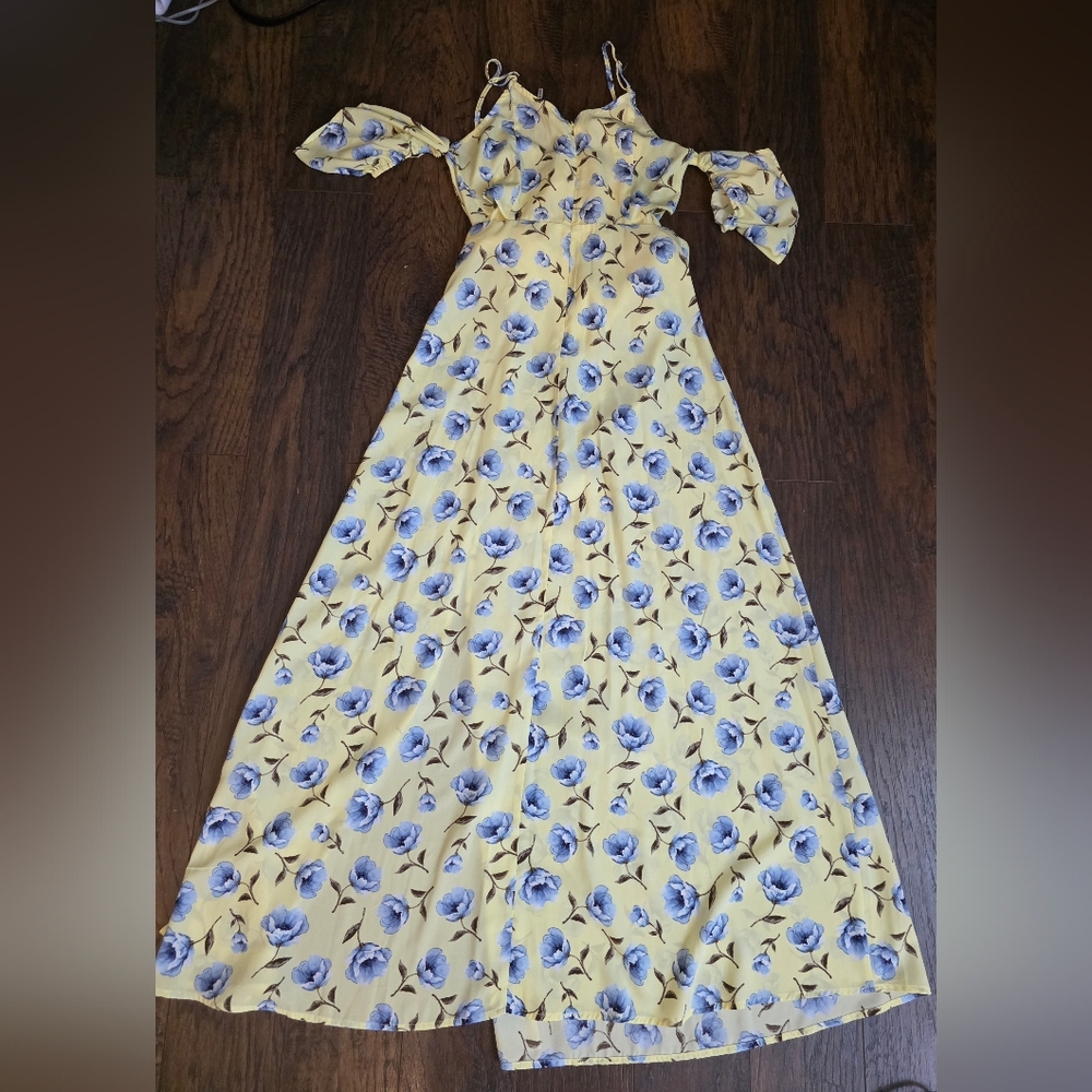 Floral Yellow Maxi Dress - Picture 3 of 4
